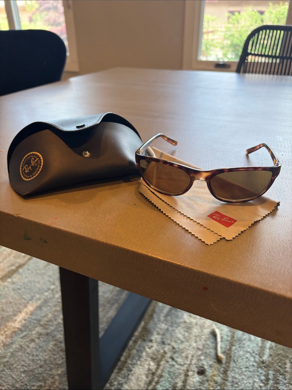Ray-Ban Women's Tortoiseshell Brown Frame Sunglasses